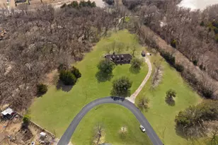 908 Hurricane Creek Cir, Anna, TX 75409 - Photo 2