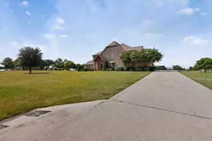 4651 High Point Dr, Celina, TX 75009 - Photo 4