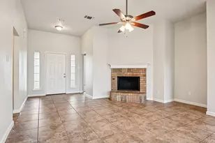 449 Cambridge Dr, Saginaw, TX 76179 - Photo 4