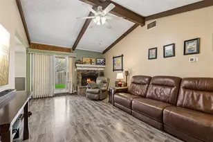 6604 Brookdale Dr, Watauga, TX 76148 - Photo 6