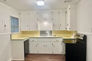 3760 Kris St, North Richland Hills, TX 76180 - Photo 4