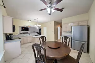 745 Woodridge Dr, DeSoto, TX 75115 - Photo 12