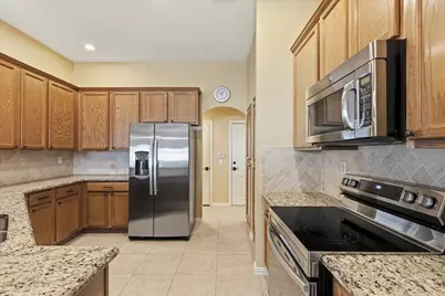 9708 Grandview Drive, Denton, TX 76207 - Photo 14