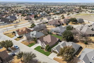 9708 Grandview Drive, Denton, TX 76207 - Photo 32