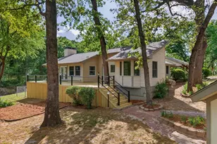 102 Summerall Dr, Mabank, TX 75156 - Photo 2