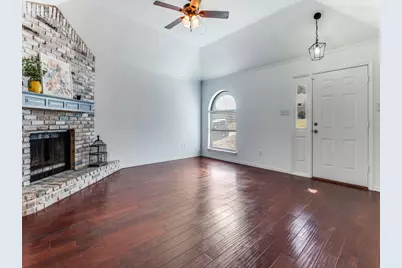 4905 Arborgate Drive, Arlington, TX 76017 - Photo 4