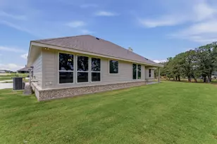 156 Oak Grv Wy, Springtown, TX 76082 - Photo 24