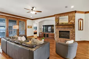 1215 Meredith Creek Ln, Fort Worth, TX 76179 - Photo 6