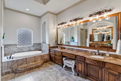 1215 Meredith Creek Lane, Fort Worth, TX 76179 - Photo 10