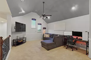 1056 Kaylie St, Grand Prairie, TX 75052 - Photo 18