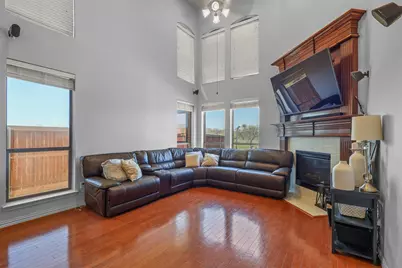 1056 Kaylie Street, Grand Prairie, TX 75052 - Photo 2