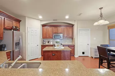 1056 Kaylie Street, Grand Prairie, TX 75052 - Photo 10