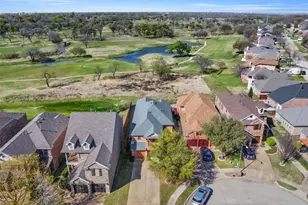 1056 Kaylie St, Grand Prairie, TX 75052 - Photo 2