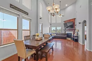 1056 Kaylie St, Grand Prairie, TX 75052 - Photo 4