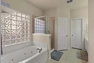 1056 Kaylie Street, Grand Prairie, TX 75052 - Photo 16