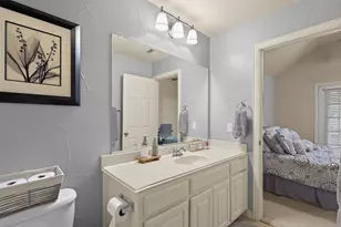 1056 Kaylie St, Grand Prairie, TX 75052 - Photo 22