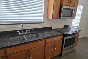 2937 Laramie St, Irving, TX 75062 - Photo 8