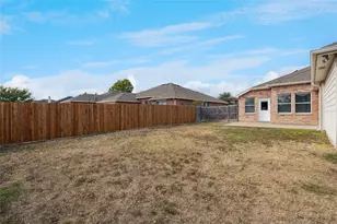 1328 Marvin Gardens, Lancaster, TX 75134 - Photo 32