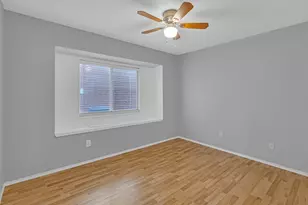 202 Matlock Meadow Dr, Arlington, TX 76002 - Photo 16