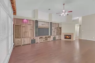 202 Matlock Meadow Dr, Arlington, TX 76002 - Photo 6