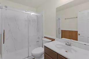 202 Matlock Meadow Dr, Arlington, TX 76002 - Photo 18