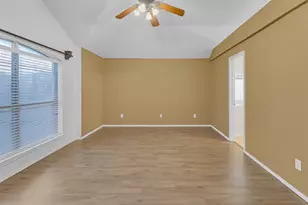 202 Matlock Meadow Dr, Arlington, TX 76002 - Photo 20