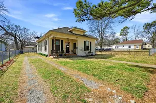 918 W Morgan St, Denison, TX 75020 - Photo 1