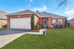 1908 Silver Leaf Dr, Little Elm, TX 75068 - Photo 2