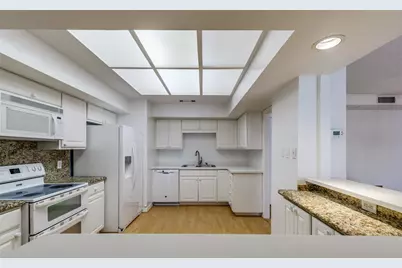 5200 Keller Springs Road #824, Dallas, TX 75248 - Photo 4