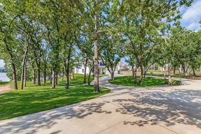 1757 Country Club Road, Bowie, TX 76230 - Photo 38