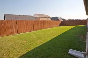 8224 Catclaw Pr, Godley, TX 76044 - Photo 18