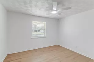 8453 Sweetwater Dr, Dallas, TX 75228 - Photo 16