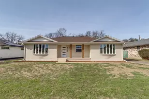 8453 Sweetwater Dr, Dallas, TX 75228 - Photo 2