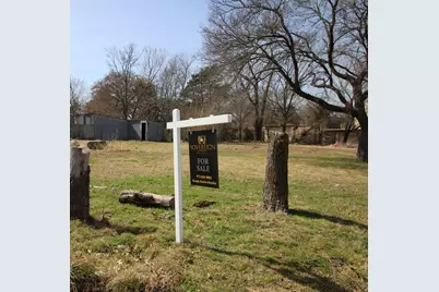 230 Sherman Drive, Pottsboro, TX 75076 - Photo 2