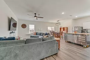 2544 Sanders Creek Dr, Glenn Heights, TX 75154 - Photo 6