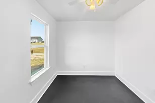 109 James Ct, Decatur, TX 76234 - Photo 14