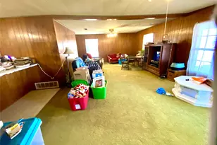 403 Mockingbird Ln, Chico, TX 76431 - Photo 4