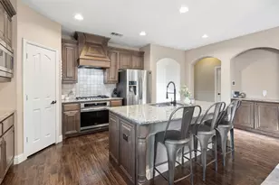 2300 Holder Dr, Euless, TX 76039 - Photo 8