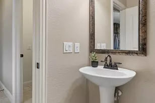 2300 Holder Dr, Euless, TX 76039 - Photo 14