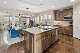 2300 Holder Dr, Euless, TX 76039 - Photo 6