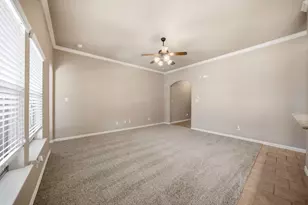 205 Commonwealth Cir, Waxahachie, TX 75165 - Photo 6