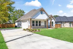 317 Kapuna Dr, Tool, TX 75143 - Photo 1