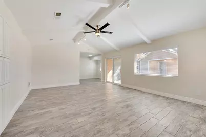 1725 Acosta Street, Grand Prairie, TX 75051 - Photo 4
