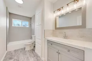 1725 Acosta St, Grand Prairie, TX 75051 - Photo 10