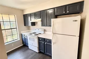 2221 Stella St, Denton, TX 76201 - Photo 4