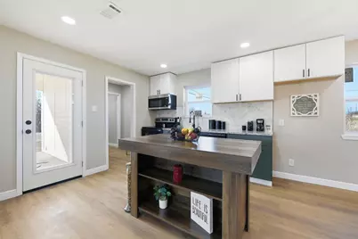 1001 Newby Avenue, Bridgeport, TX 76426 - Photo 8