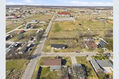 1001 Newby Avenue, Bridgeport, TX 76426 - Photo 32