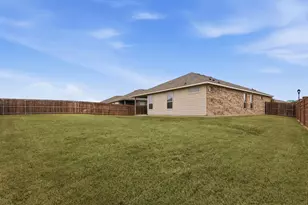 501 Frenchpark Dr, Fort Worth, TX 76052 - Photo 24