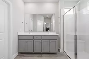 501 Frenchpark Dr, Fort Worth, TX 76052 - Photo 16