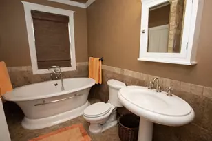 816 Plum St, Graham, TX 76450 - Photo 16